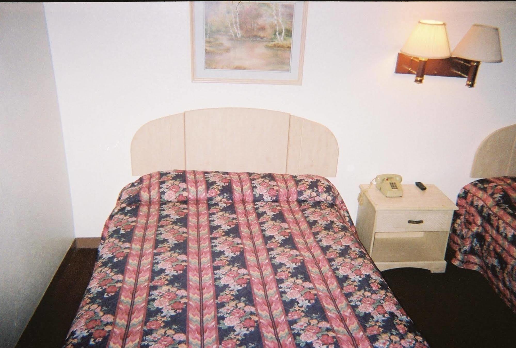 Budget Inn 웬츠빌 외부 사진