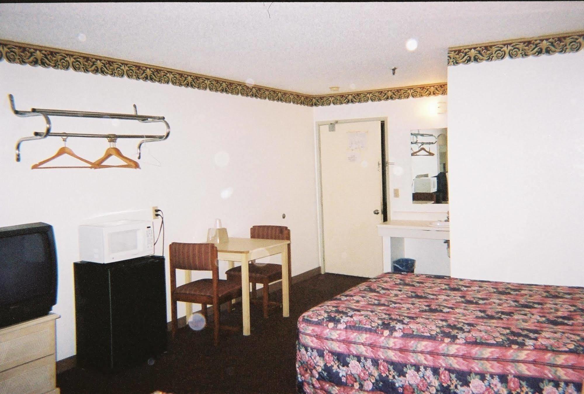 Budget Inn 웬츠빌 외부 사진